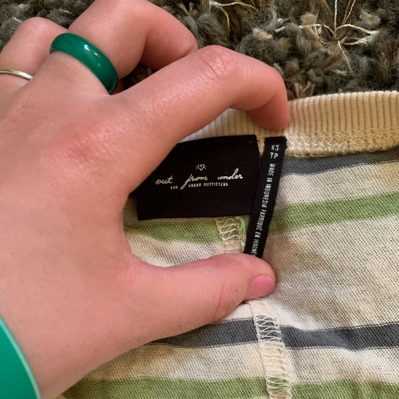 Urban Outfitters top - Picture 2 of 3